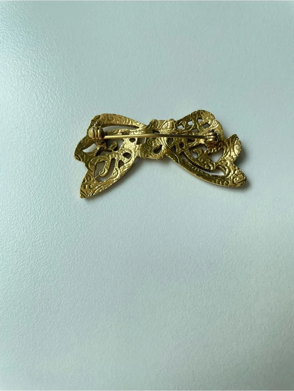 1928 brooch bow